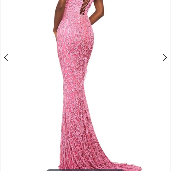 Sherri Hill Pink beaded prom dress size 00 - Picture 2 of 9